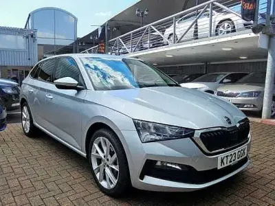 Gebraucht Skoda Scala SE L 108 PS (79 kW) 2023 Silber Kleinwagen