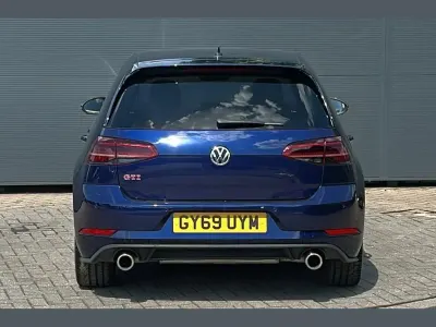 Begagnad VW Golf VII GTI 241 HK (177 kW) 2019 Blå Halvkombi