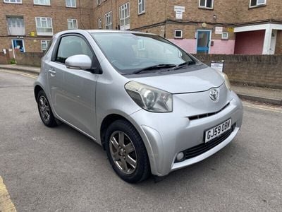 Toyota iQ