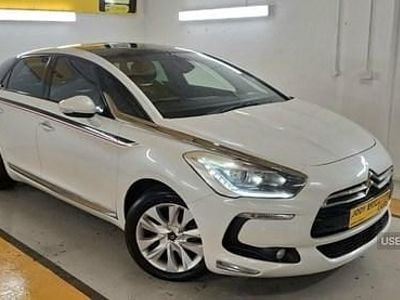 Used Citroën DS5 115 HP (84 kW) 2014 White Hatchback