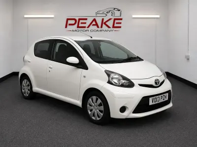 Used Toyota Aygo 68 HP (50 kW) 2013 White Hatchback