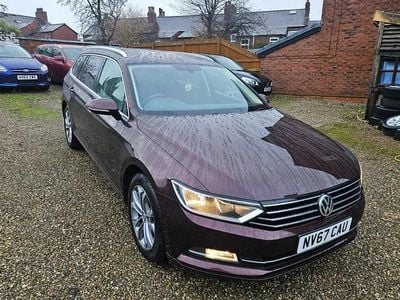 Used VW Passat Business 150 HP (110 kW) 2017 Crimson red pearl Estate