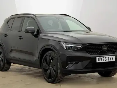 Usado Volvo XC40 Ultra 2026 Negro SUV