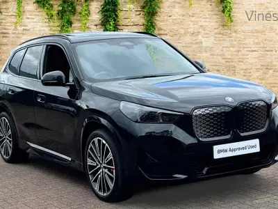 Usado BMW iX1 M Sport 147 kW (201 CV) 2025 Negro SUV