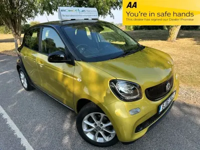 Used Smart ForFour Passion 71 HP (52 kW) 2016 Yellow Hatchback