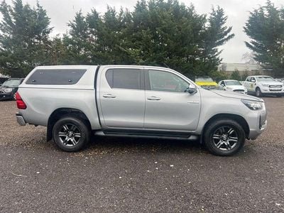 Used Toyota HiLux 147 HP (108 kW) 2021 Silver Pickup