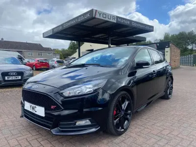 Used Ford Focus ST 185 HP (136 kW) 2017 Black Hatchback