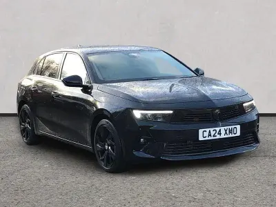 Używany Vauxhall Astra 130 KM (95 kW) 2024 Czarny Hatchback