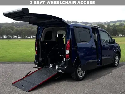 Used Peugeot Rifter Allure Premium 2021 Blue MPV