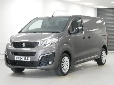 Begagnad Peugeot Expert Premium 145 HK (106 kW) 2024 Grå Van