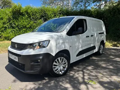 Used Peugeot Partner 2021 White MPV