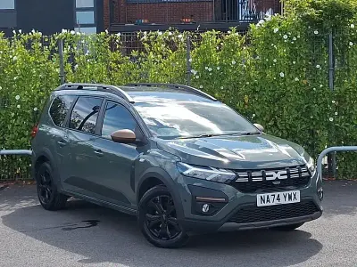Used Dacia Jogger Extreme 140 HP (102 kW) 2024 Green MPV