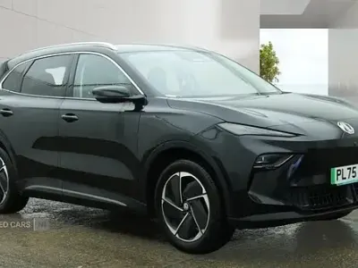 Käytetty MG MG5 EV Trophy 169 kW (231 HP) 2026 Musta Farmari