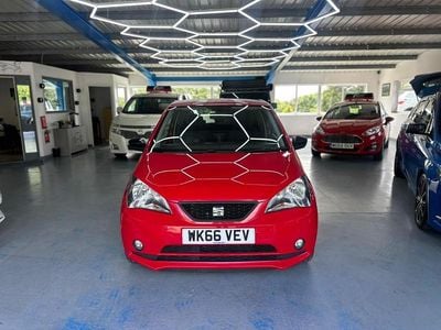 Begagnad Seat Mii Design 2016 Röd Halvkombi