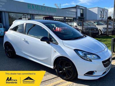 Used Vauxhall Corsa Edition 90 HP (66 kW) 2015 White Hatchback