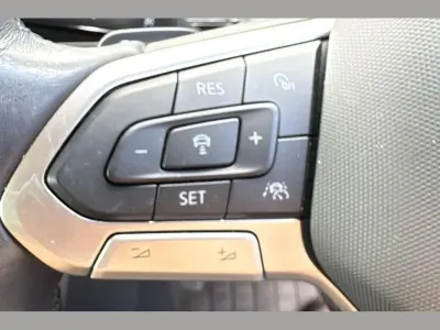 Used VW Polo Life 94 HP (69 kW) 2023 Blue Hatchback