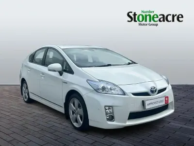 Used Toyota Prius 2011 White Hatchback