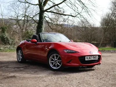 Używany Mazda MX5 131 KM (96 kW) 2017 Czerwony Kabriolet