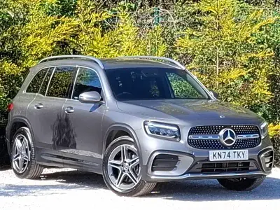 Begagnad Mercedes GLB220 AMG Line Premium 190 HK (139 kW) 2024 Grå SUV