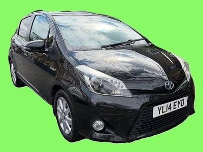 Second-hand Toyota Yaris Hybrid Plus 101 CP (74 kW) 2014 Negru Hatchback