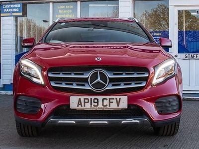 Used Mercedes GLA200 AMG line 156 HP (114 kW) 2019 Red SUV