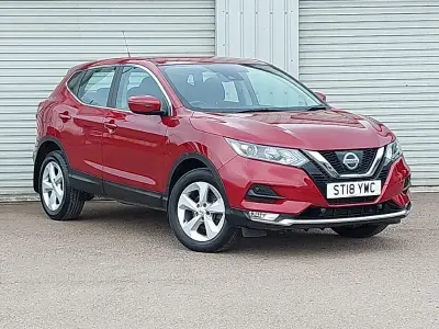 Used Nissan Qashqai Acenta 115 HP (84 kW) 2018 Red SUV