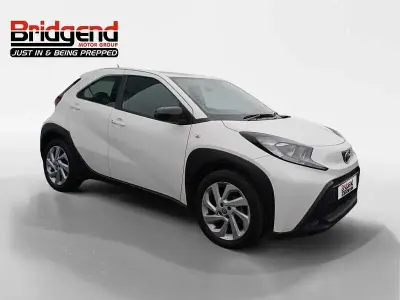 Used Toyota Aygo PURE 2023 White Hatchback