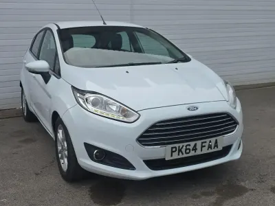 Used Ford Fiesta Zetec 2015 White Hatchback
