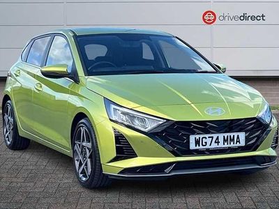 Used Hyundai i20 Ultimate 100 HP (73 kW) 2024 Yellow Hatchback