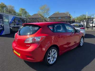 Usado Mazda 3 105 HP (77 kW) 2013 Vermelho Citadino