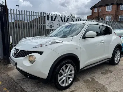 Używany Nissan Juke Acenta 117 KM (86 kW) 2013 Biały SUV