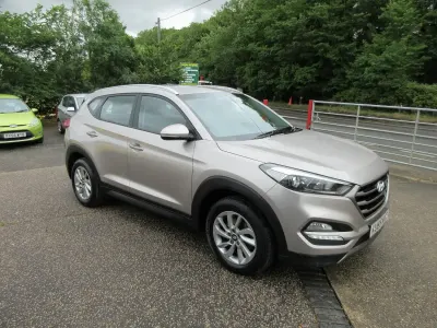 Used Hyundai Tucson SE 116 HP (85 kW) 2015 Beige SUV