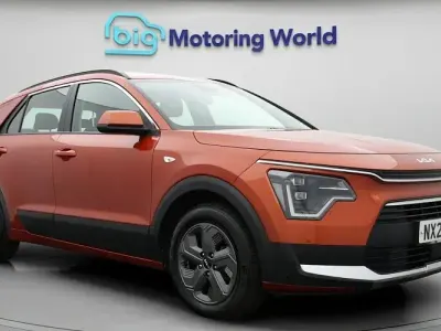 Used Kia Niro 141 HP (103 kW) 2023 Orange SUV