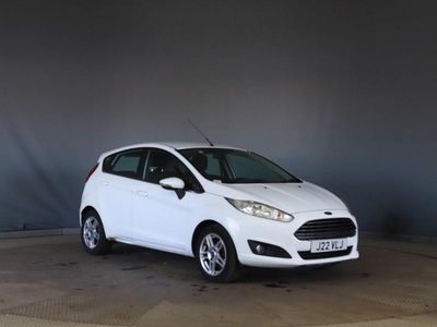 Used Ford Fiesta Zetec 2014 White Hatchback
