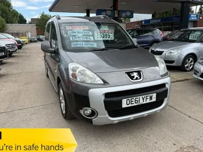 Used Peugeot TePee Outdoor 112 HP (82 kW) 2011 Estate