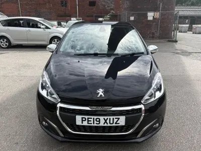 Used Peugeot 82 Signature Sky 2019 Hatchback