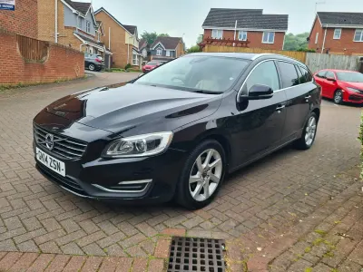 Used Volvo V60 SE Lux 181 HP (133 kW) 2014 Black Estate