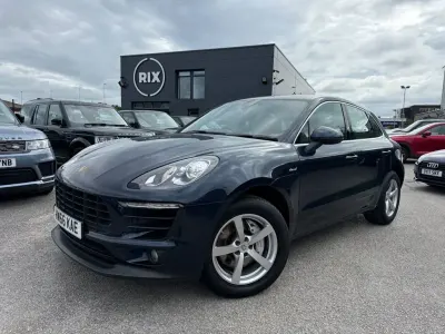 Used Porsche Macan 258 HP (189 kW) 2016 Blue SUV