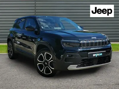 Begagnad Jeep Avenger Summit 2025 Svart SUV
