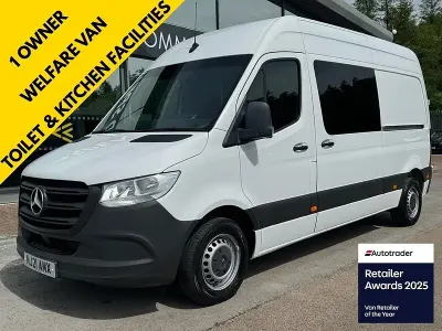 Used Mercedes Sprinter Progressive 143 HP (105 kW) 2021 White Van