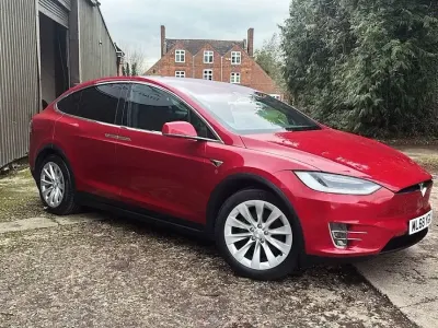 Used Tesla Model X 244 kW (333 HP) 2018 Red SUV