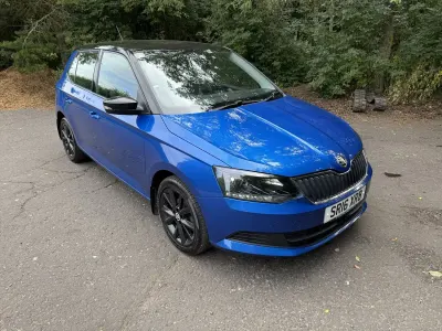 Used Skoda Fabia Colour Edition 90 HP (66 kW) 2016 Blue Hatchback