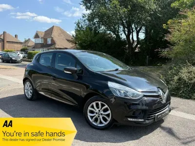 Used Renault Clio Dynamique 2017 Black Hatchback