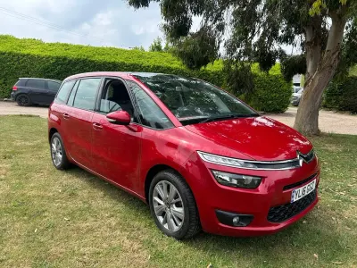 Used Citroën Grand C4 Picasso SELECTION 2016 Red MPV