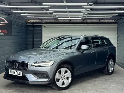 Usado Volvo V60 Plus 2019 Gris Familiar