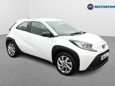 Used Toyota Aygo X PURE 72 HP (52 kW) 2024 White SUV