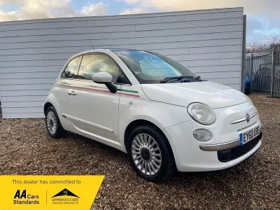 Used Fiat 500 Lounge 69 HP (50 kW) 2010 White Hatchback