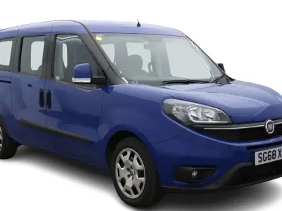 Usado Fiat Doblò 2019 Azul Monovolumen