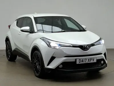 Second-hand Toyota C-HR 115 CP (84 kW) 2017 Alb SUV