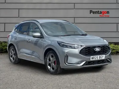 Gebraucht Ford Kuga ST-Line 183 PS (134 kW) 2025 Silber SUV